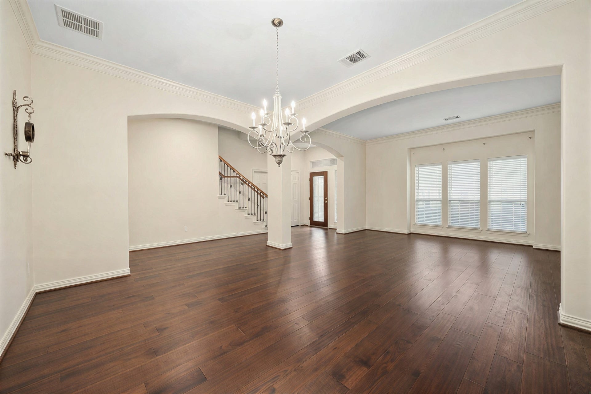 54 Ginger Jar Street, The Woodlands, TX 77382 54 Ginger Jar Street, The Woodlands, TX 77382