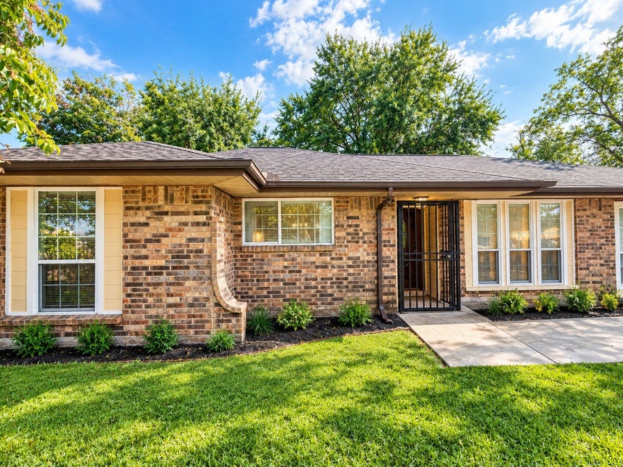 Property photo for 3806 Marquita Lane, Houston, TX