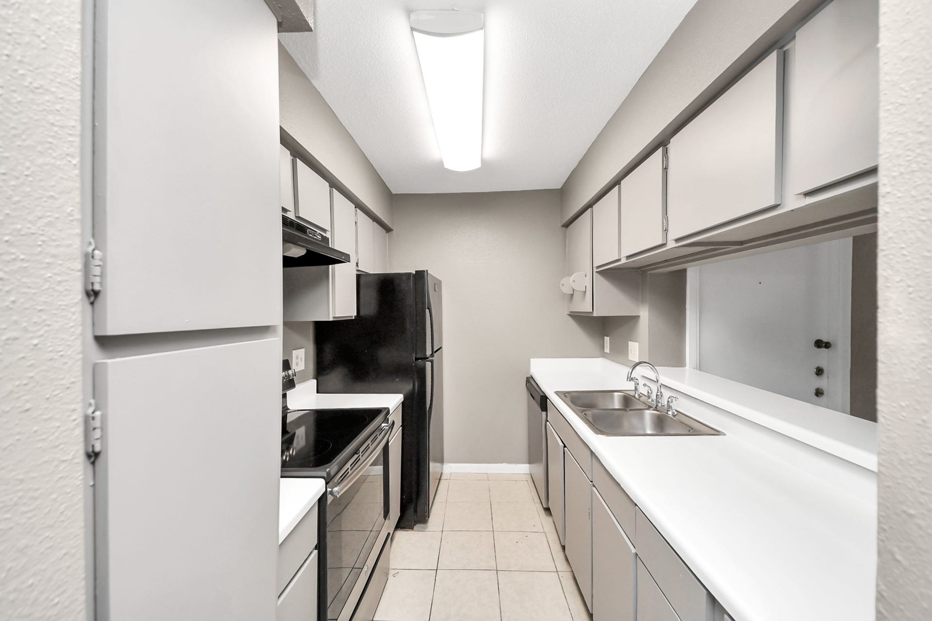 3105 Walnut Bend Ln, #32, Houston, TX 77042