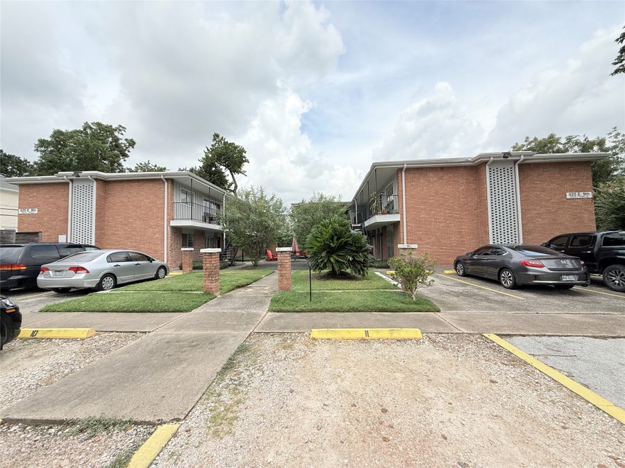 Property photo for 425 E 9th Street, #5, Houston, TX