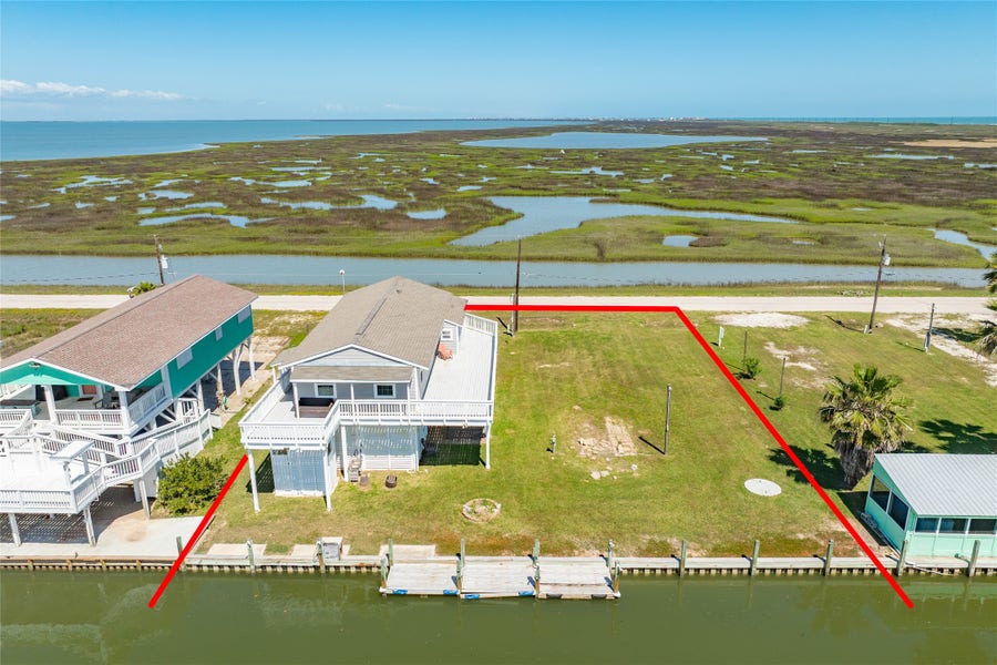Property photo for 707 Pompano Lane, Freeport, TX