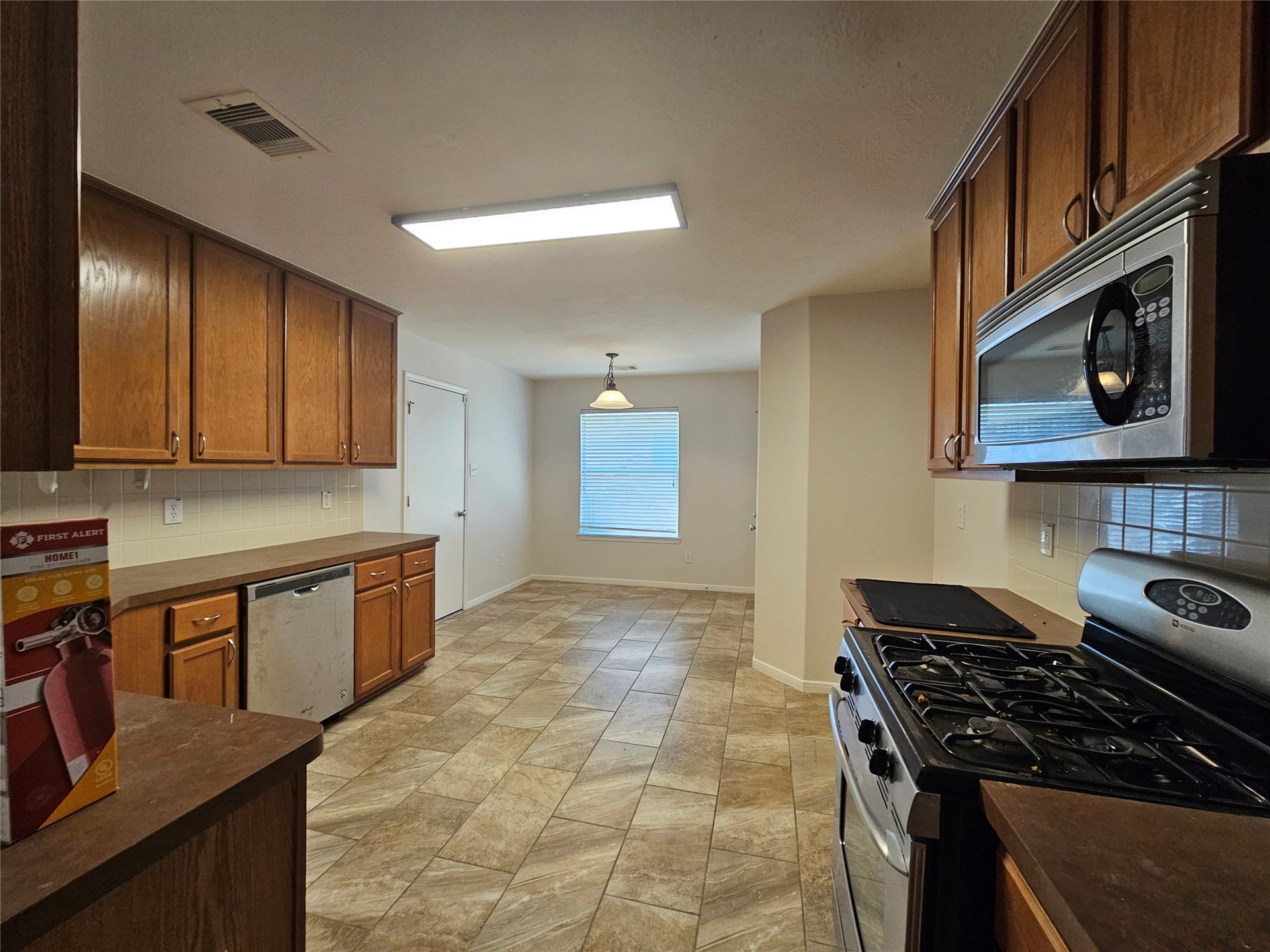 2205 Sugar Hill Drive, Deer Park, TX 77536