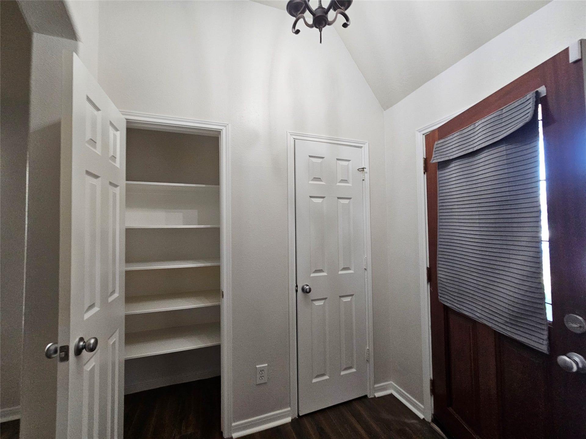 2205 Sugar Hill Drive, Deer Park, TX 77536