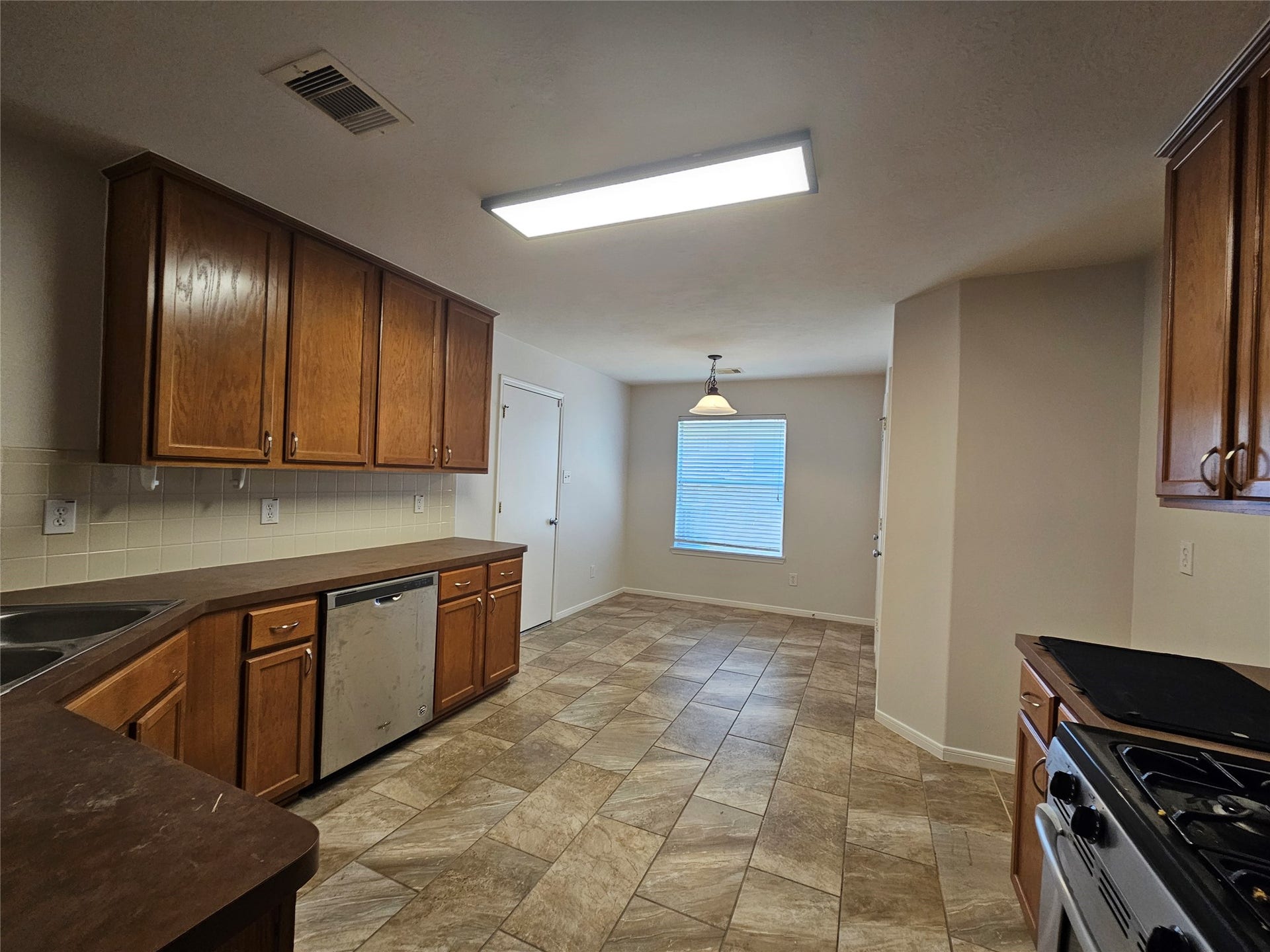 2205 Sugar Hill Drive, Deer Park, TX 77536