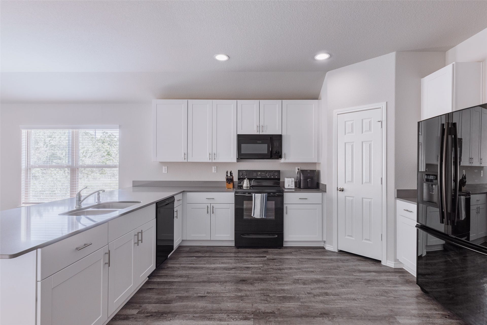 20906 Twining Rose Lane, Tomball, TX 77377 20906 Twining Rose Lane, Tomball, TX 77377