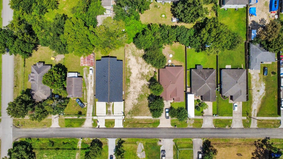 Property photo for 8113 Hamlet Street, Houston, TX