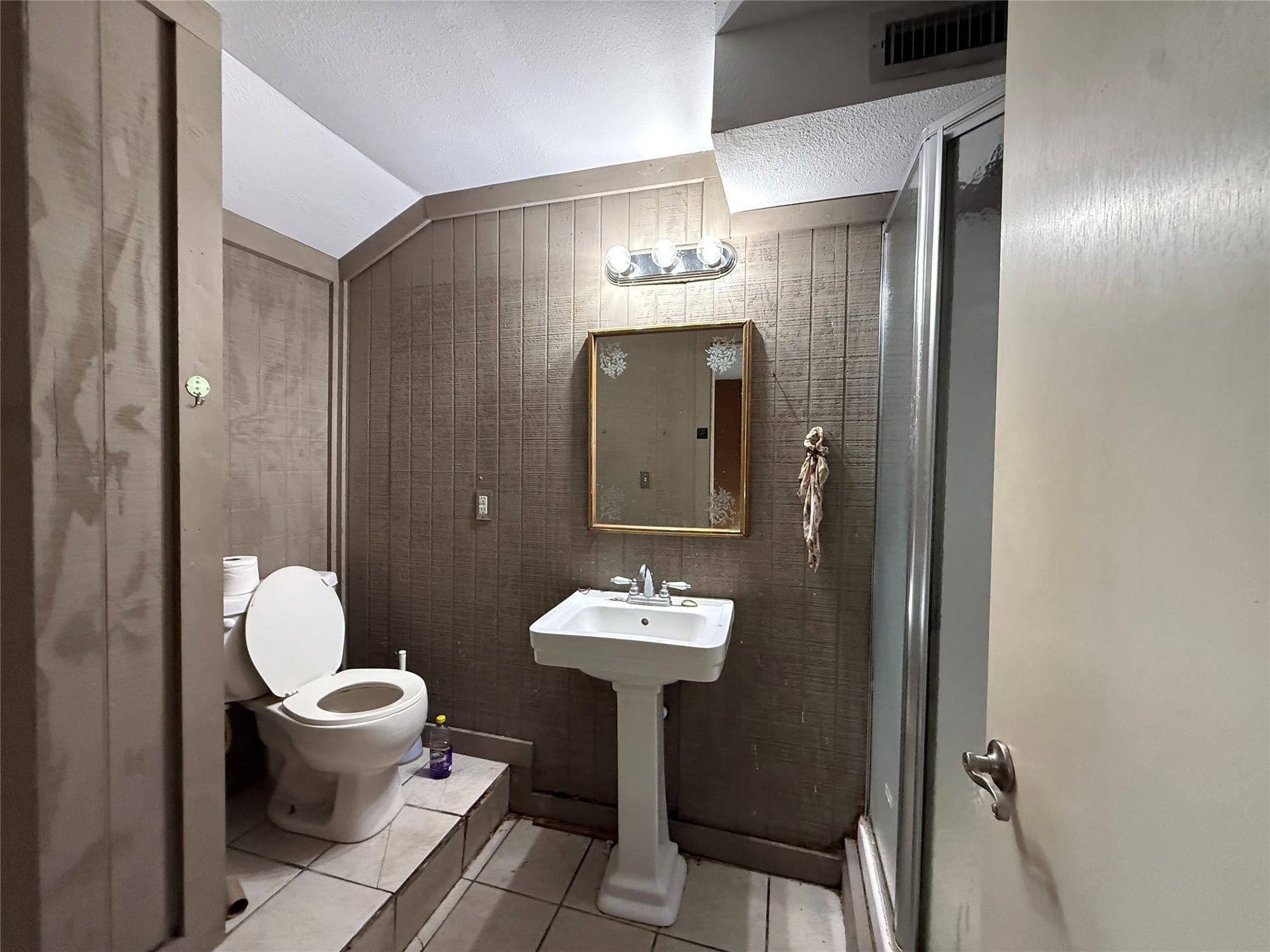 5007 Bryan Road, Rosenberg, TX 77469 5007 Bryan Road, Rosenberg, TX 77469
