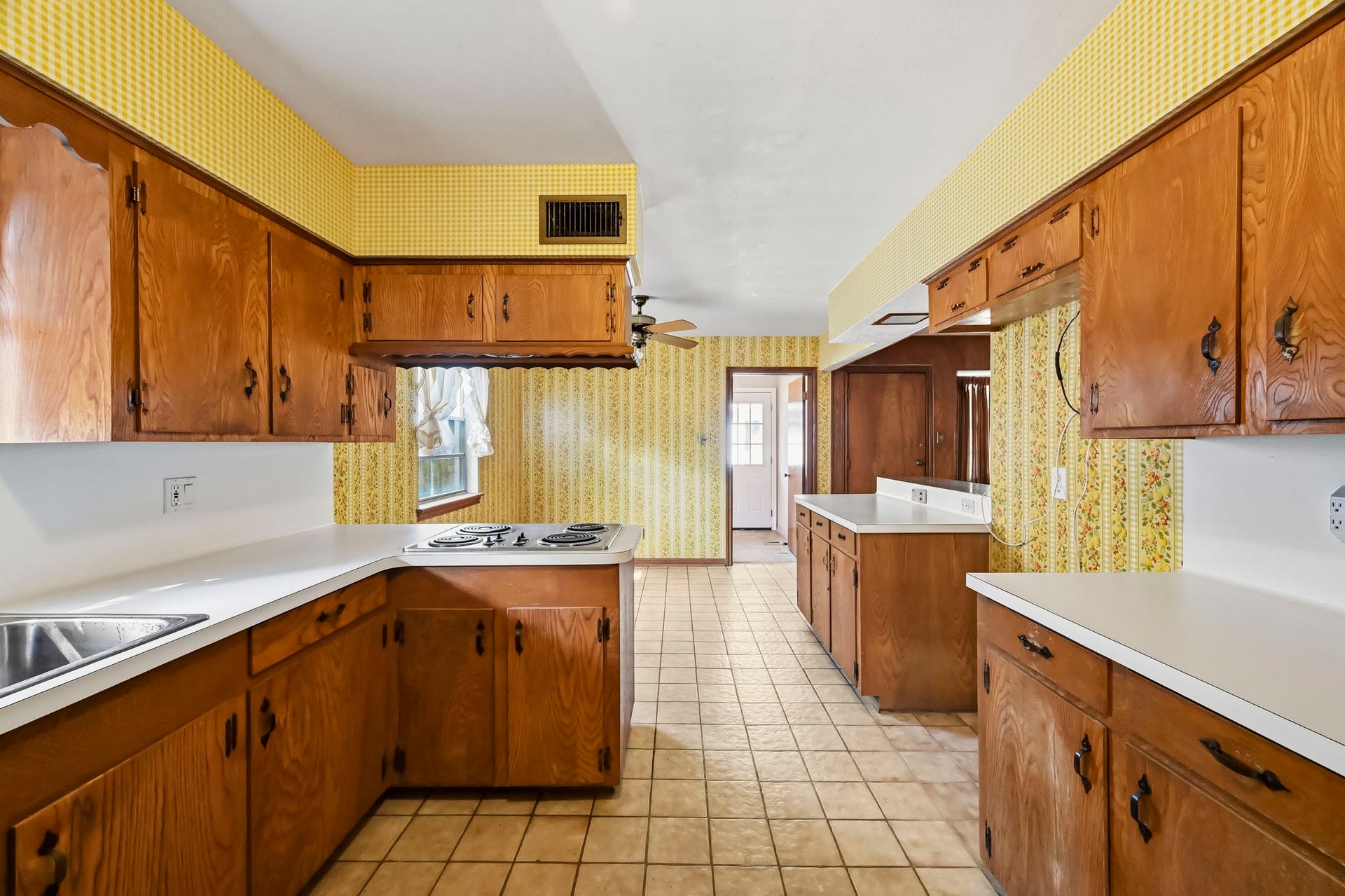 5442 Queensloch Drive, Houston, TX 77096 5442 Queensloch Drive, Houston, TX 77096