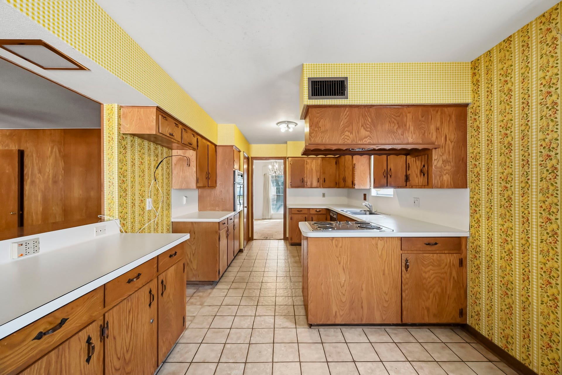 5442 Queensloch Drive, Houston, TX 77096 5442 Queensloch Drive, Houston, TX 77096