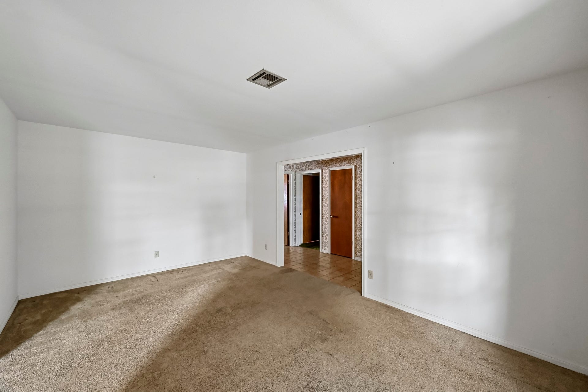 5442 Queensloch Drive, Houston, TX 77096 5442 Queensloch Drive, Houston, TX 77096