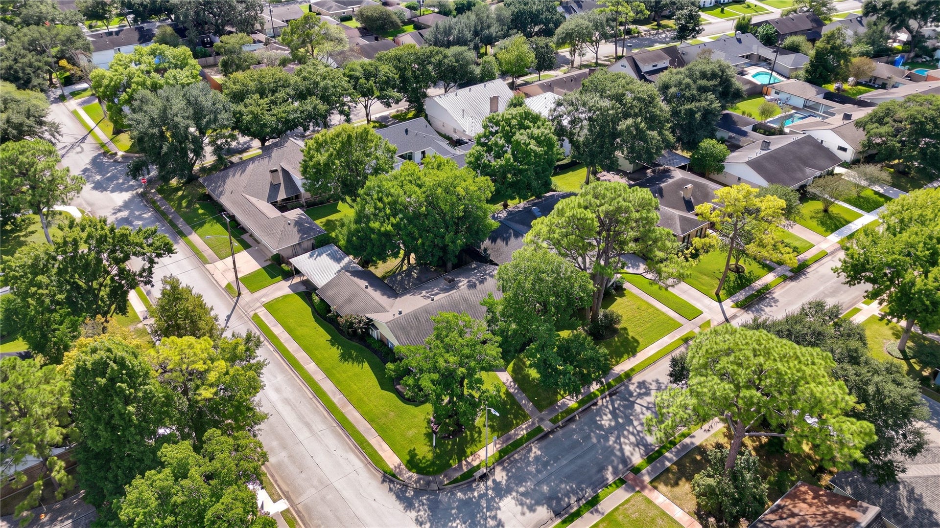 10603 Bordley Drive, Houston, TX 77042 10603 Bordley Drive, Houston, TX 77042
