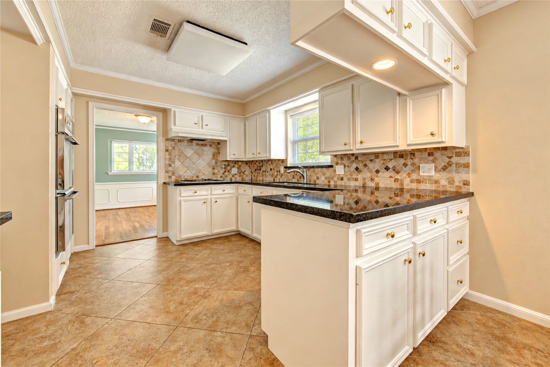 10603 Bordley Drive, Houston, TX 77042 10603 Bordley Drive, Houston, TX 77042