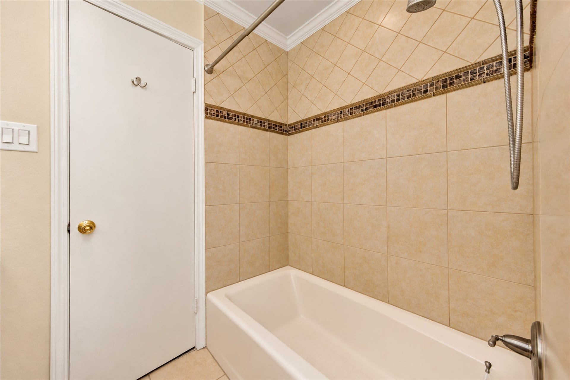 10603 Bordley Drive, Houston, TX 77042 10603 Bordley Drive, Houston, TX 77042