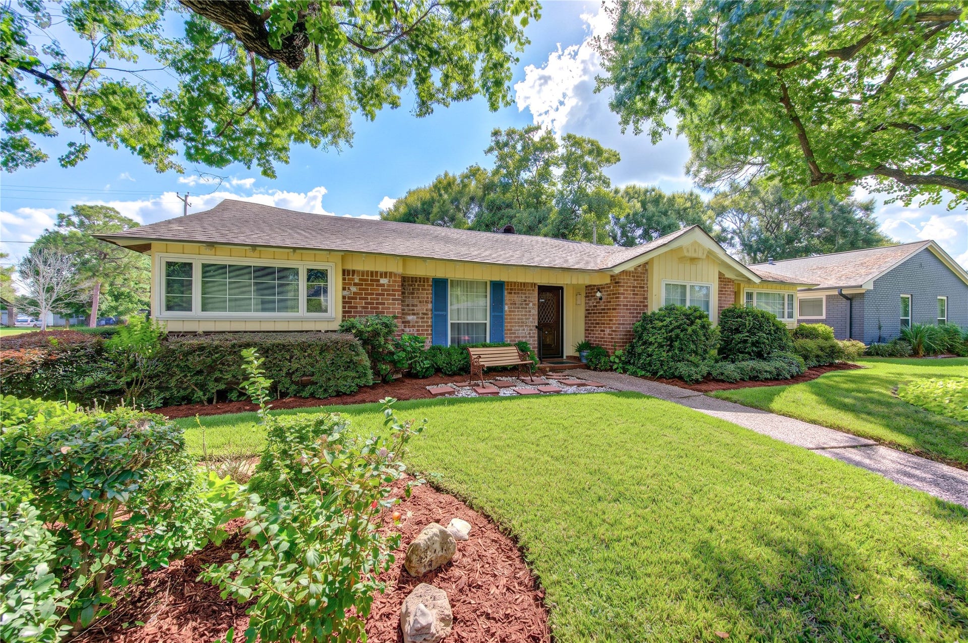 10603 Bordley Drive, Houston, TX 77042 10603 Bordley Drive, Houston, TX 77042