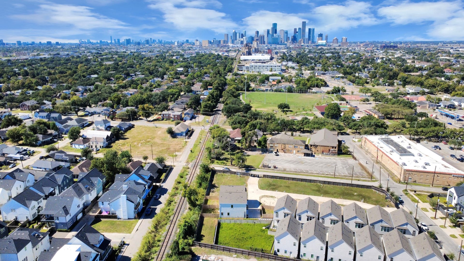 5224 Edgewood Street, Houston, TX 77011