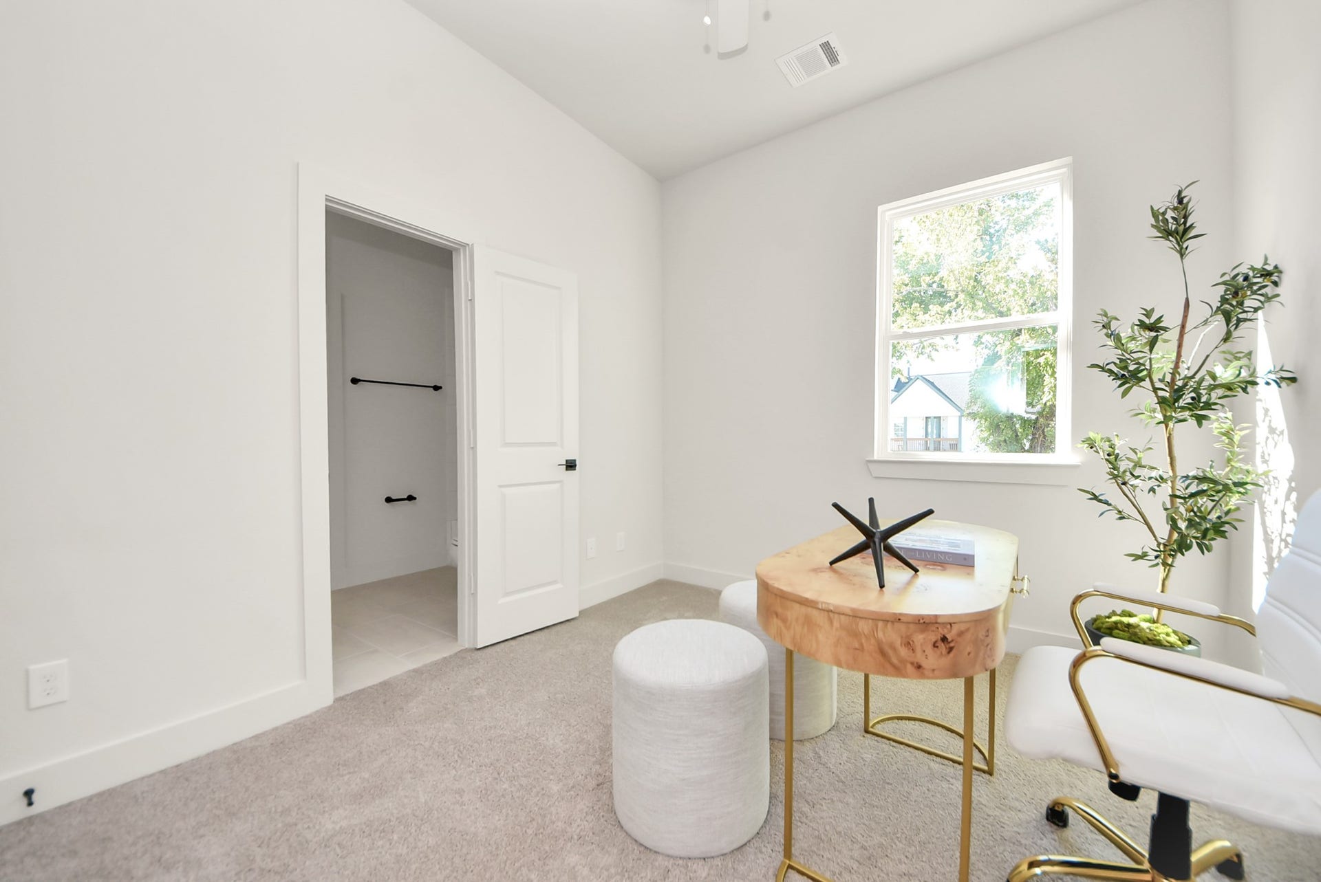 5224 Edgewood Street, Houston, TX 77011