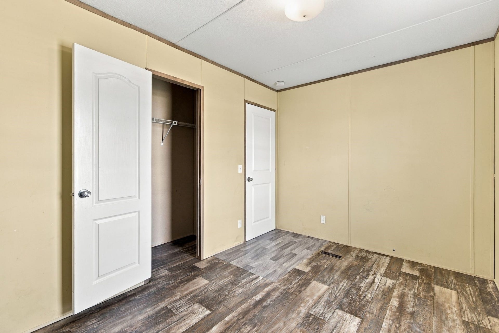 2245 Ben Boulevard, Conroe, TX 77306 2245 Ben Boulevard, Conroe, TX 77306