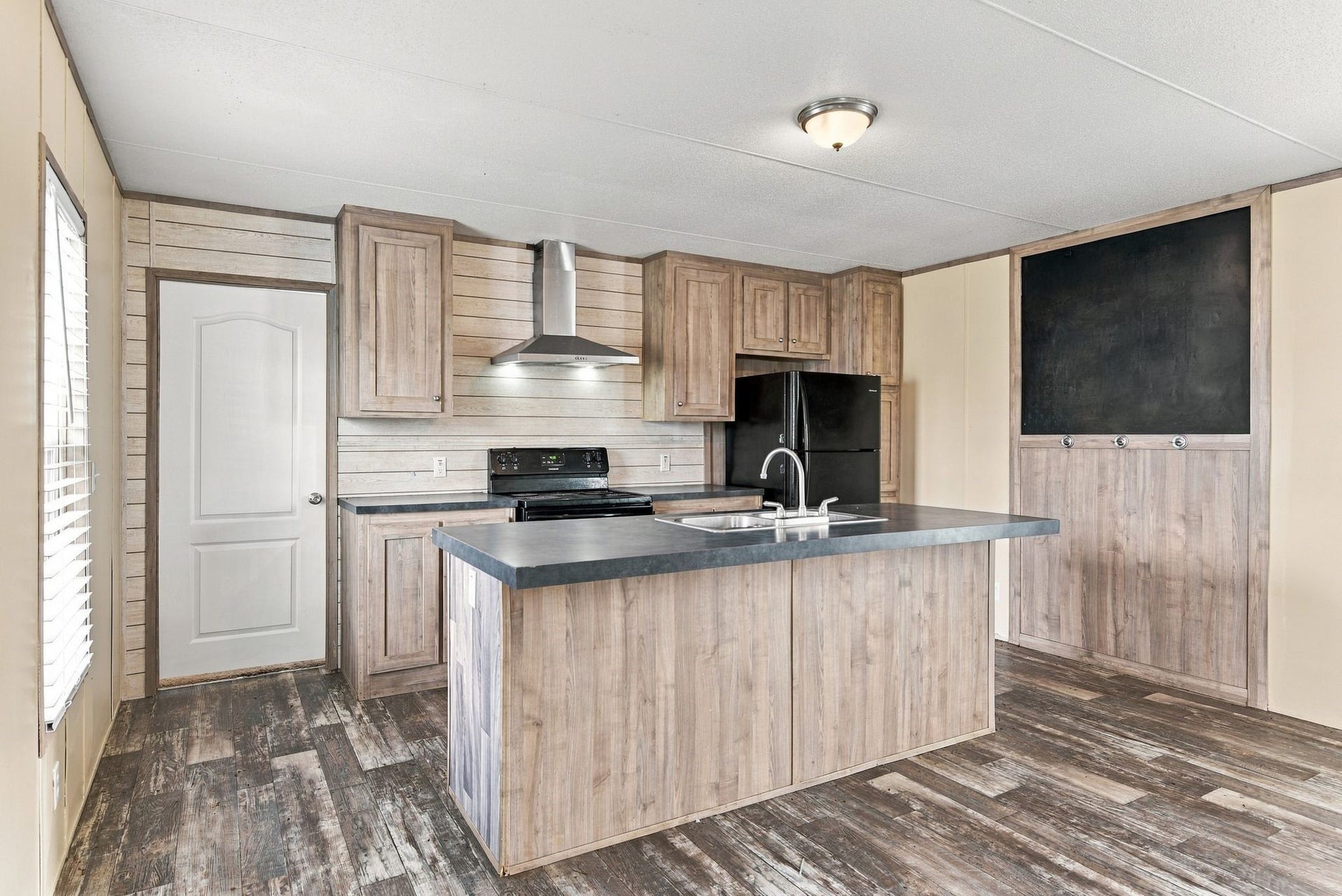 2245 Ben Boulevard, Conroe, TX 77306 2245 Ben Boulevard, Conroe, TX 77306