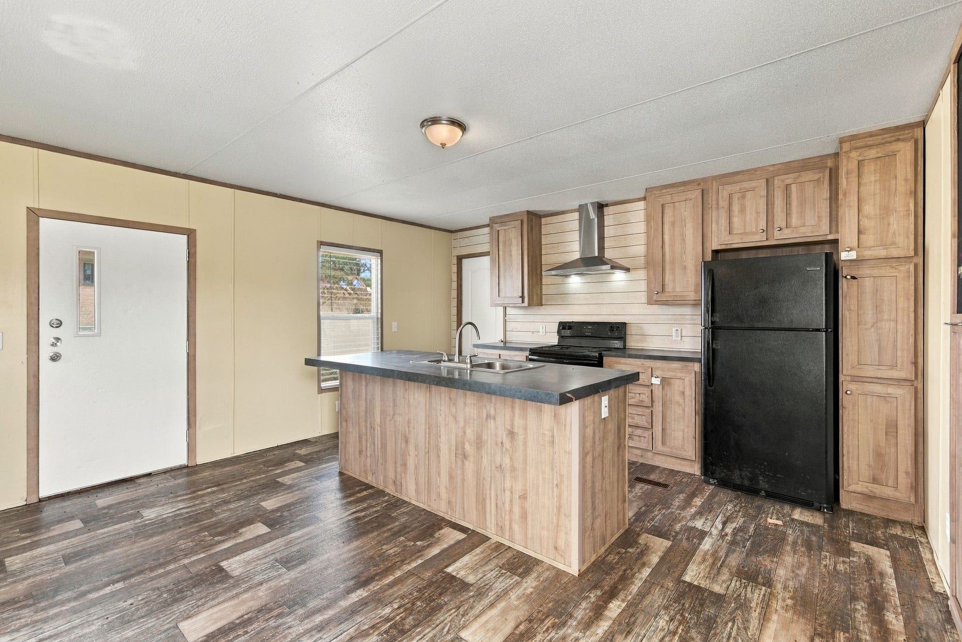 2245 Ben Boulevard, Conroe, TX 77306 2245 Ben Boulevard, Conroe, TX 77306