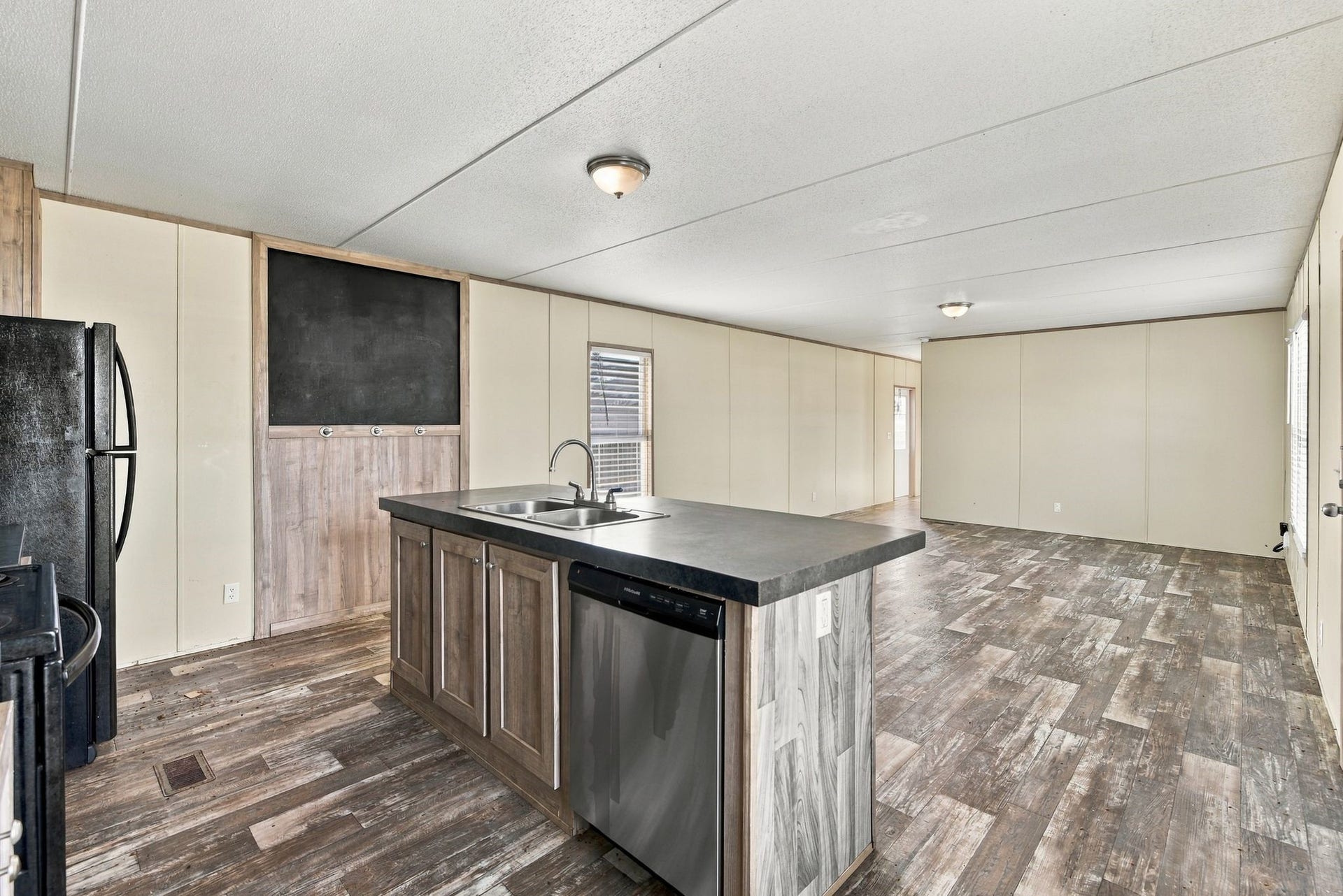 2245 Ben Boulevard, Conroe, TX 77306 2245 Ben Boulevard, Conroe, TX 77306