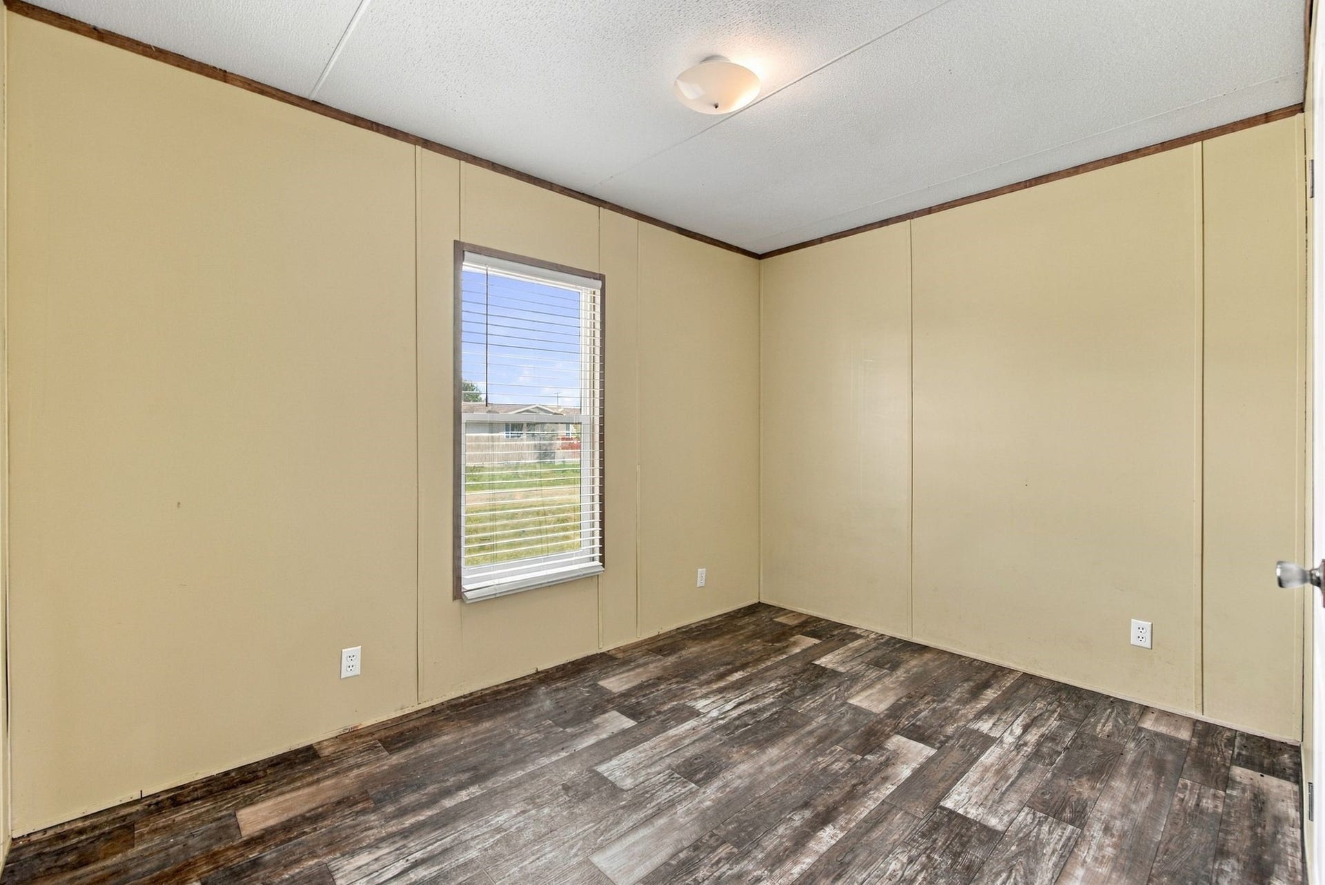 2245 Ben Boulevard, Conroe, TX 77306 2245 Ben Boulevard, Conroe, TX 77306