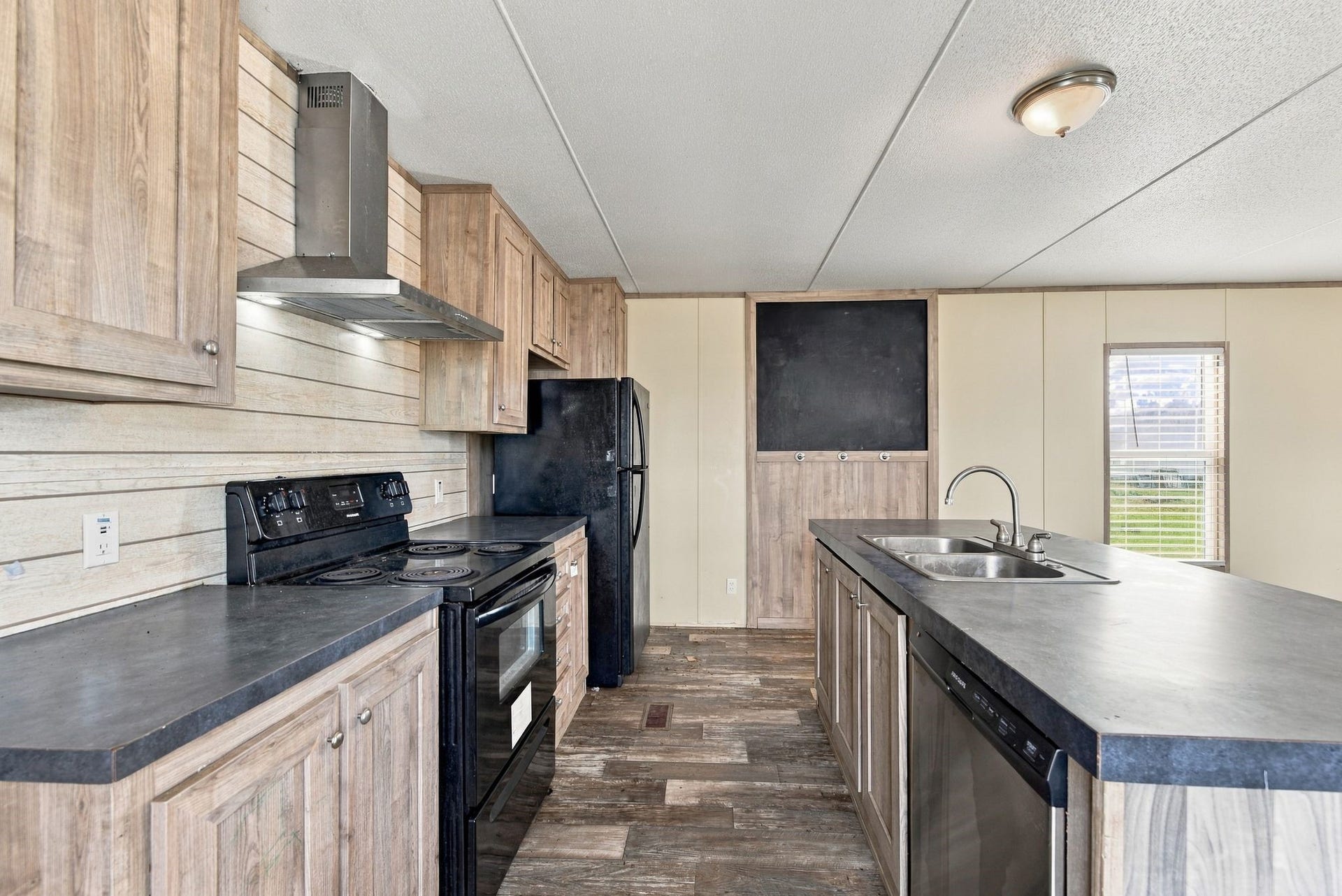 2245 Ben Boulevard, Conroe, TX 77306 2245 Ben Boulevard, Conroe, TX 77306