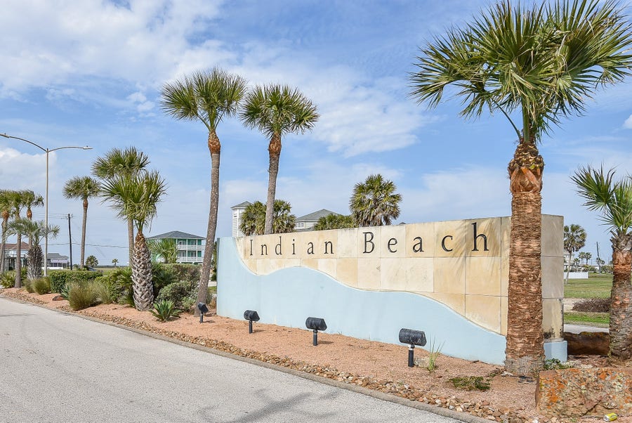Property photo for 18203 Shaman Drive, Galveston, TX