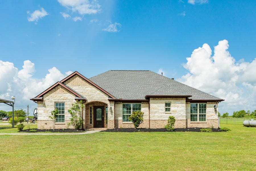 Property photo for 2180 County Road 212, Angleton, TX