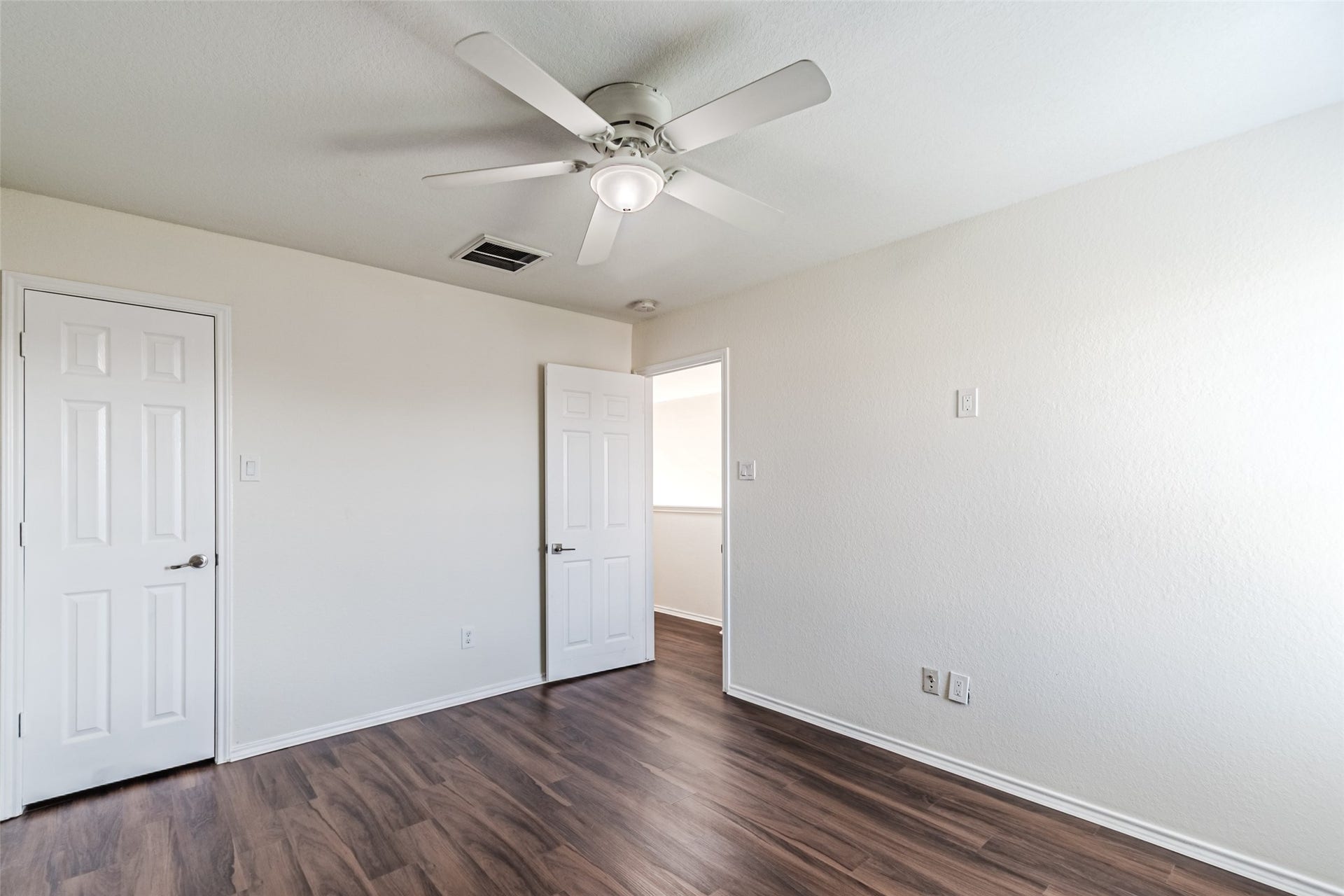 18111 Hillock Glen Lane, Cypress, TX 77429 18111 Hillock Glen Lane, Cypress, TX 77429