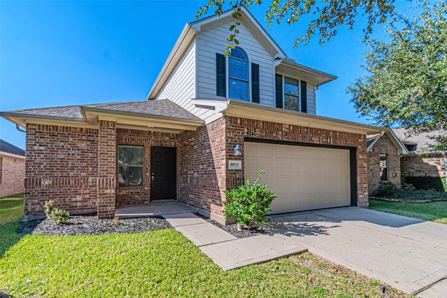 Property photo for 18111 Hillock Glen Lane, Cypress, TX
