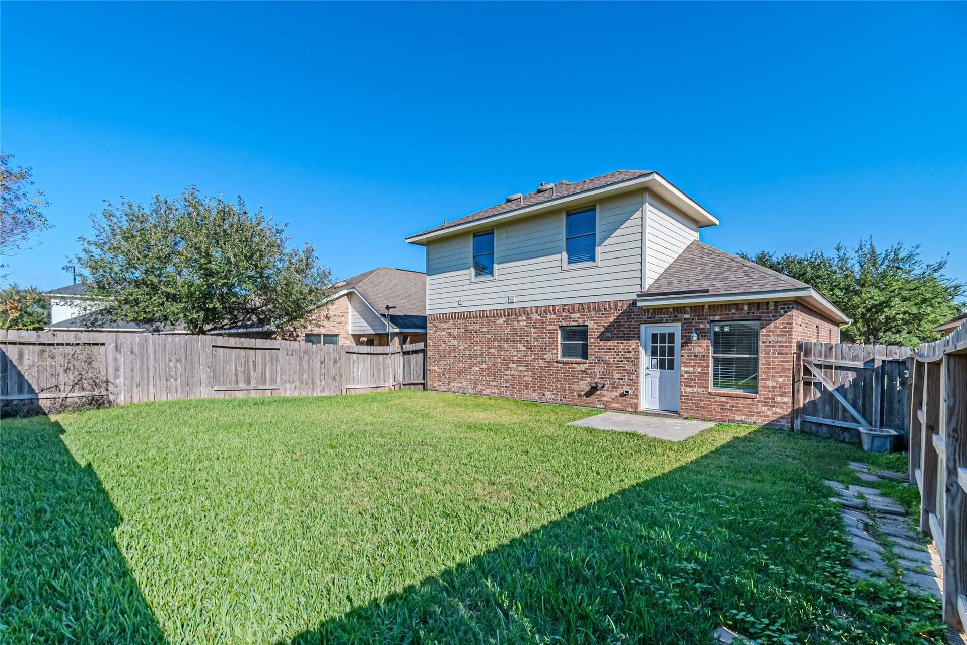 18111 Hillock Glen Lane, Cypress, TX 77429 18111 Hillock Glen Lane, Cypress, TX 77429
