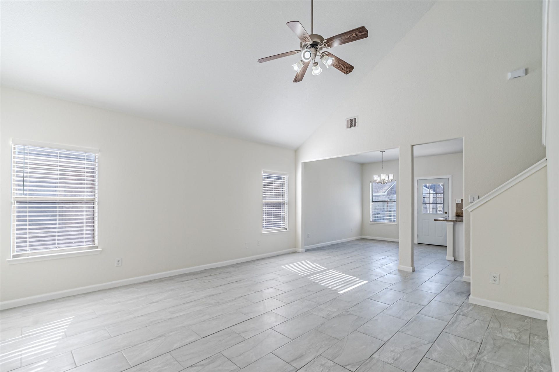 18111 Hillock Glen Lane, Cypress, TX 77429 18111 Hillock Glen Lane, Cypress, TX 77429