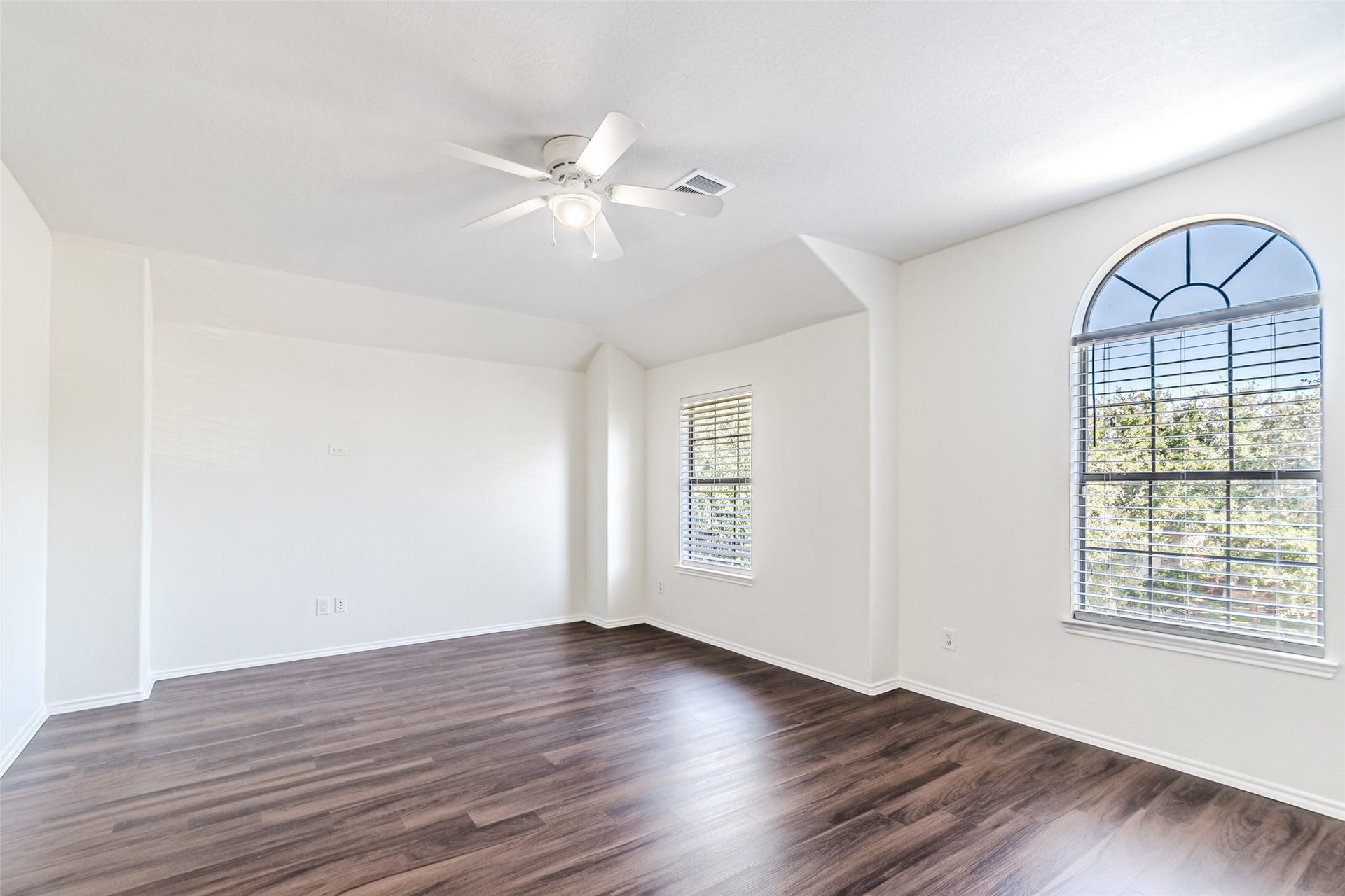 18111 Hillock Glen Lane, Cypress, TX 77429 18111 Hillock Glen Lane, Cypress, TX 77429