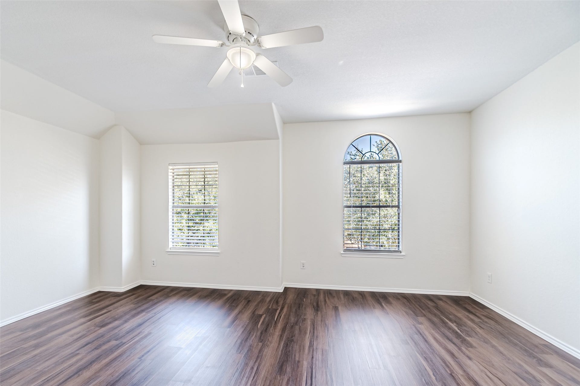 18111 Hillock Glen Lane, Cypress, TX 77429 18111 Hillock Glen Lane, Cypress, TX 77429