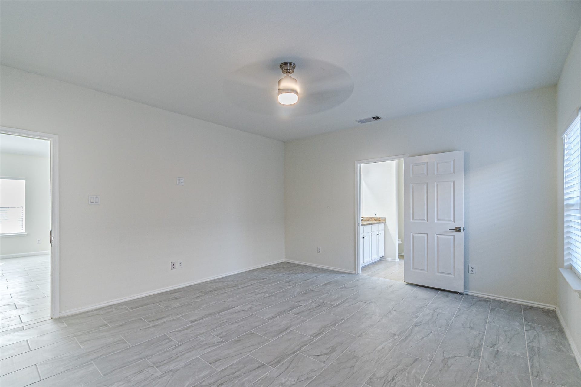 18111 Hillock Glen Lane, Cypress, TX 77429 18111 Hillock Glen Lane, Cypress, TX 77429