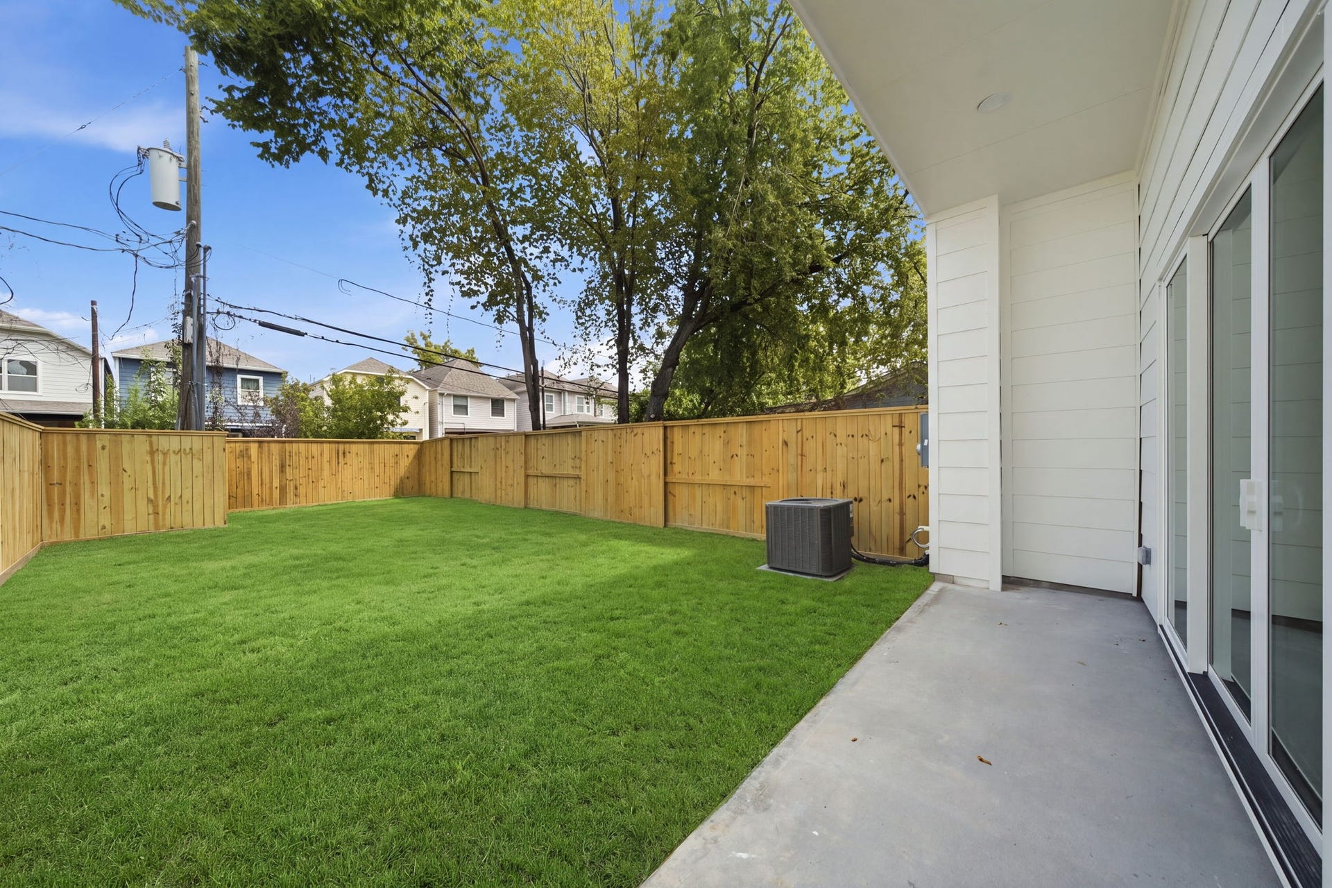 835 W 25th Street, Houston, TX 77008 Covered back patio ready for a gas outdoor grill