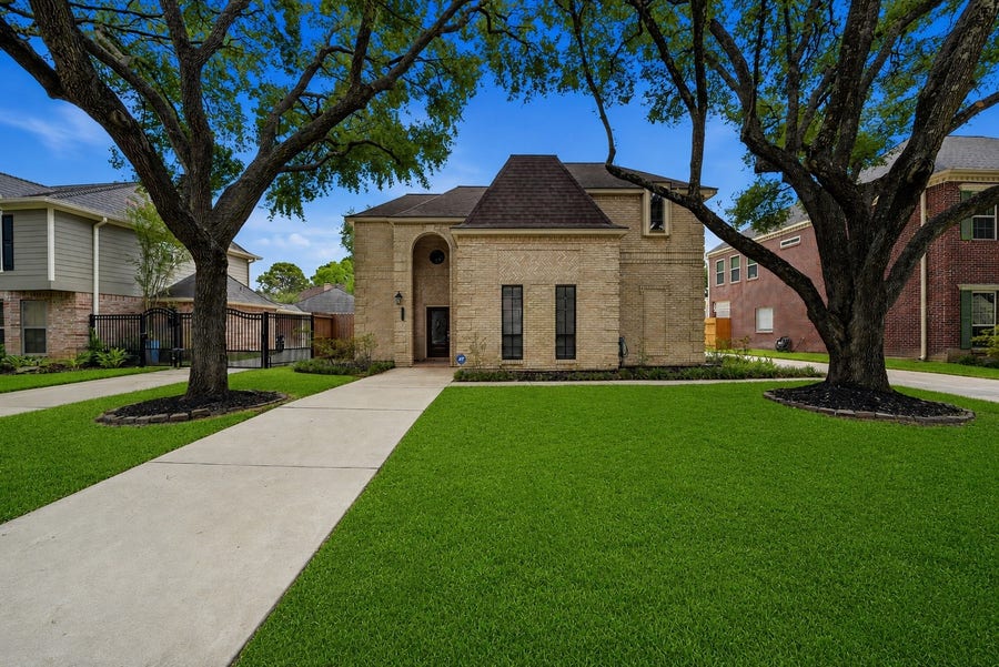 Property photo for 20719 Castle Bend Drive, Katy, TX