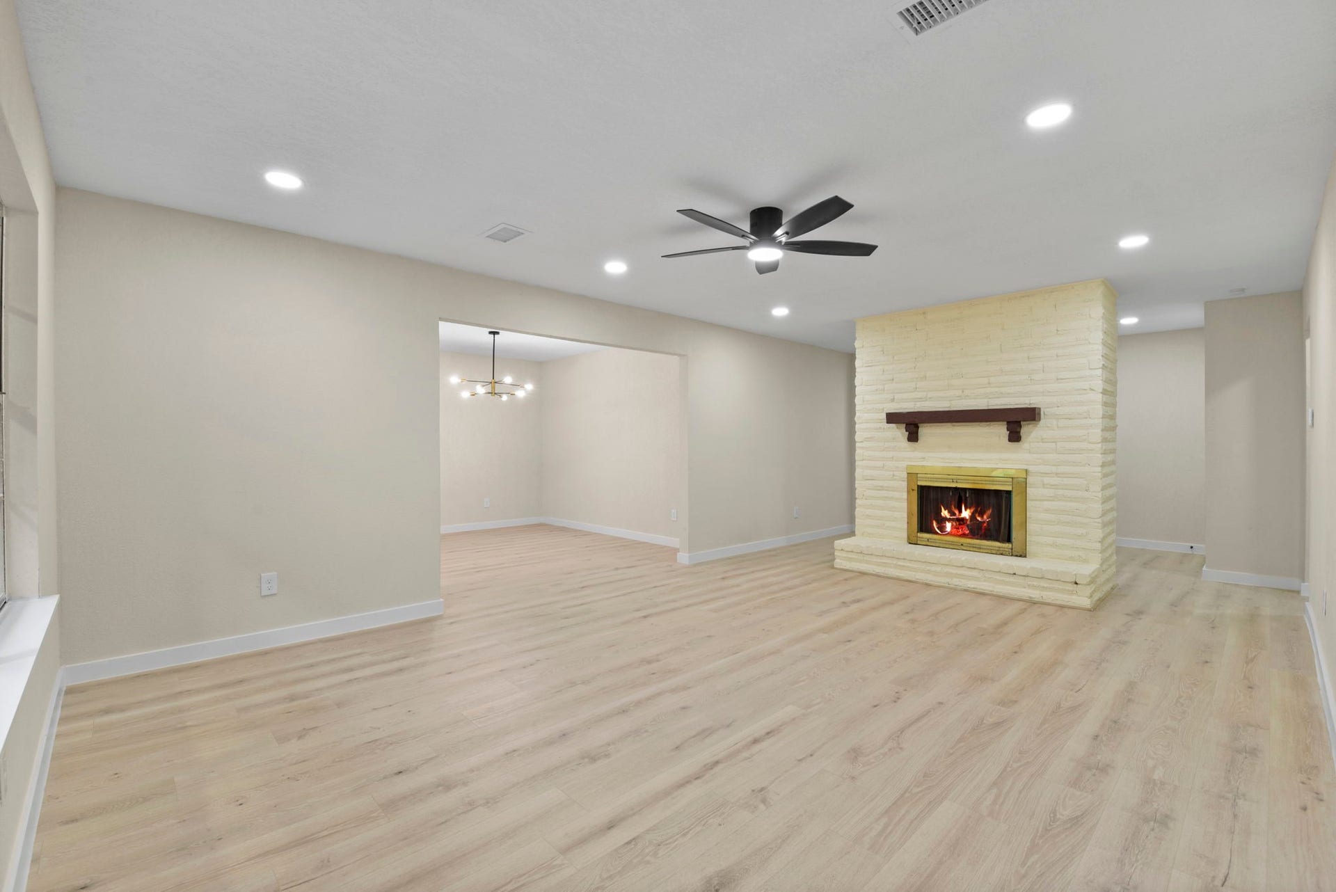 2322 Aprilmont Drive, Sugar Land, TX 77498 2322 Aprilmont Drive, Sugar Land, TX 77498