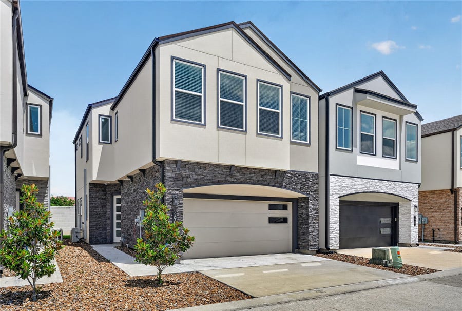 Property photo for 2926 El Fenice Lane, Houston, TX