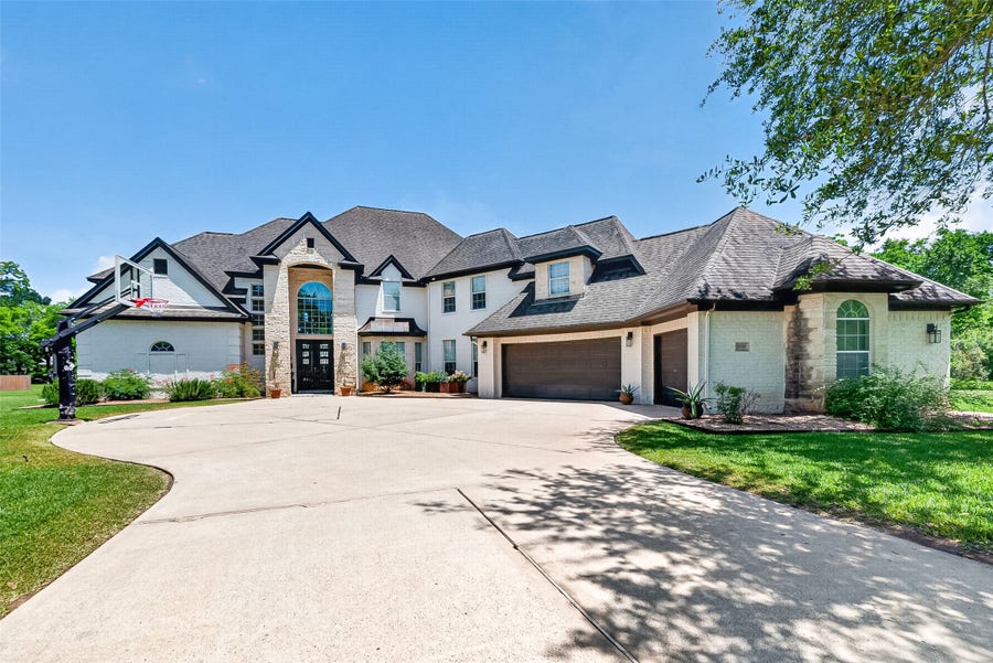 Property photo for 3939 Ramble Creek Drive, Missouri City, TX