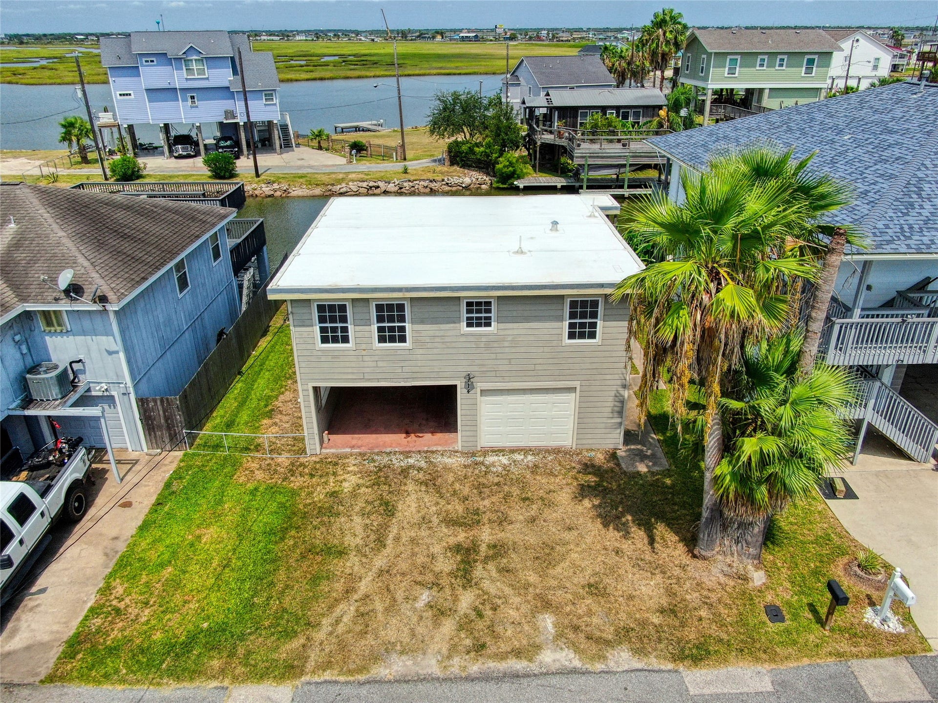 114 Bayou Vista Drive, Hitchcock, TX 77563 114 Bayou Vista Drive, Hitchcock, TX 77563