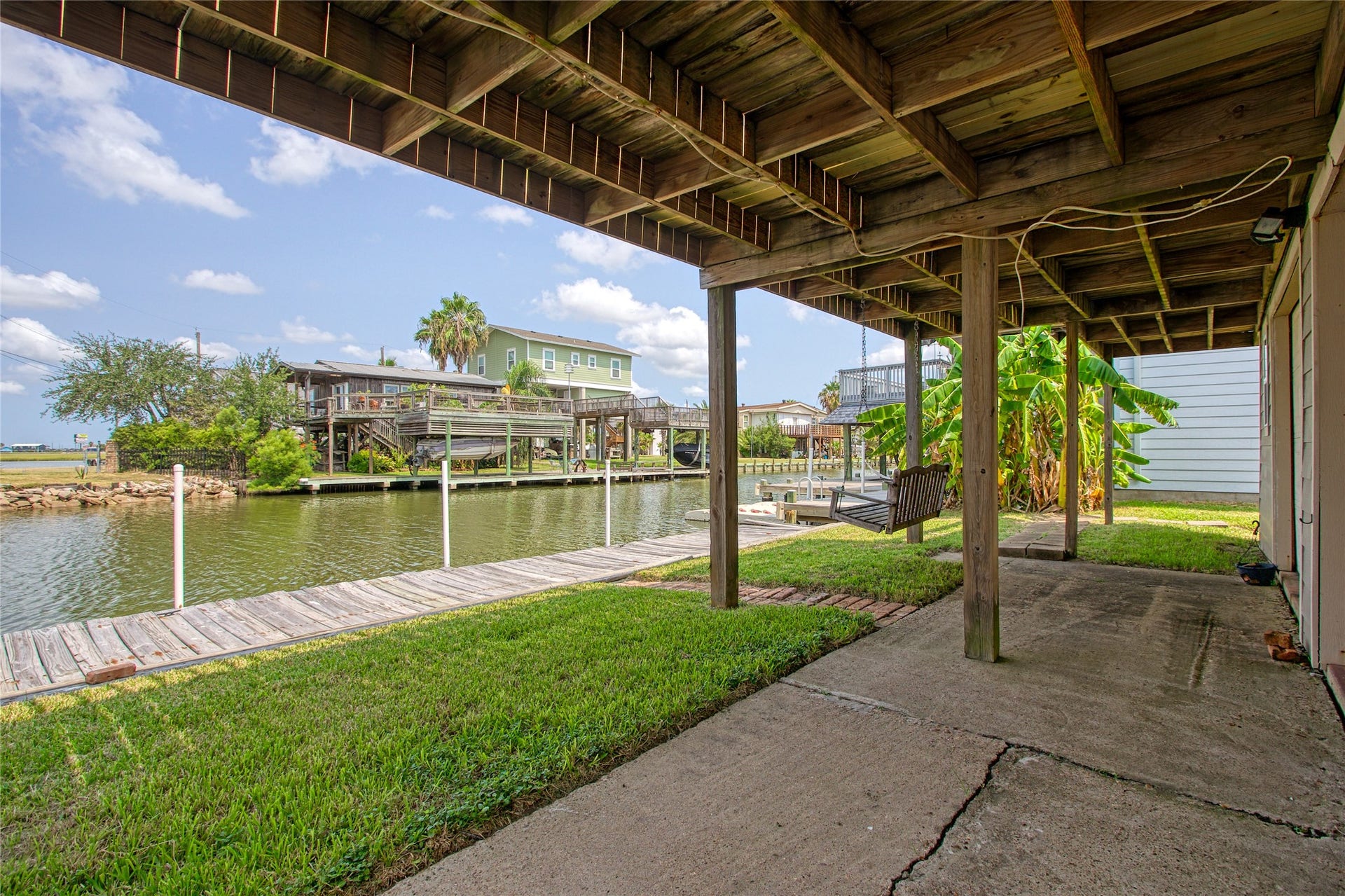 114 Bayou Vista Drive, Hitchcock, TX 77563 114 Bayou Vista Drive, Hitchcock, TX 77563