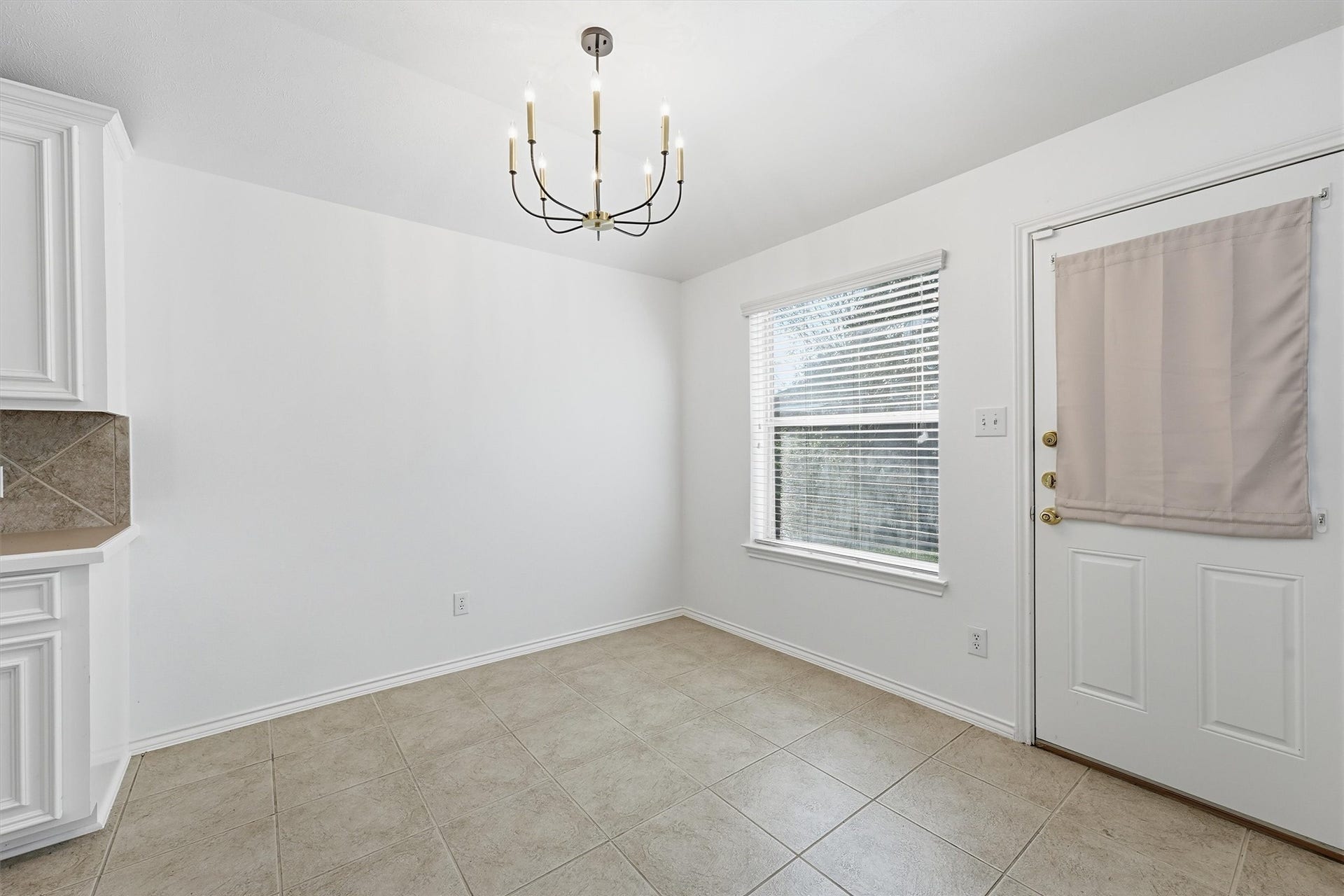 2227 Ridgefield Park Lane, Richmond, TX 77469 Breakfast Room
