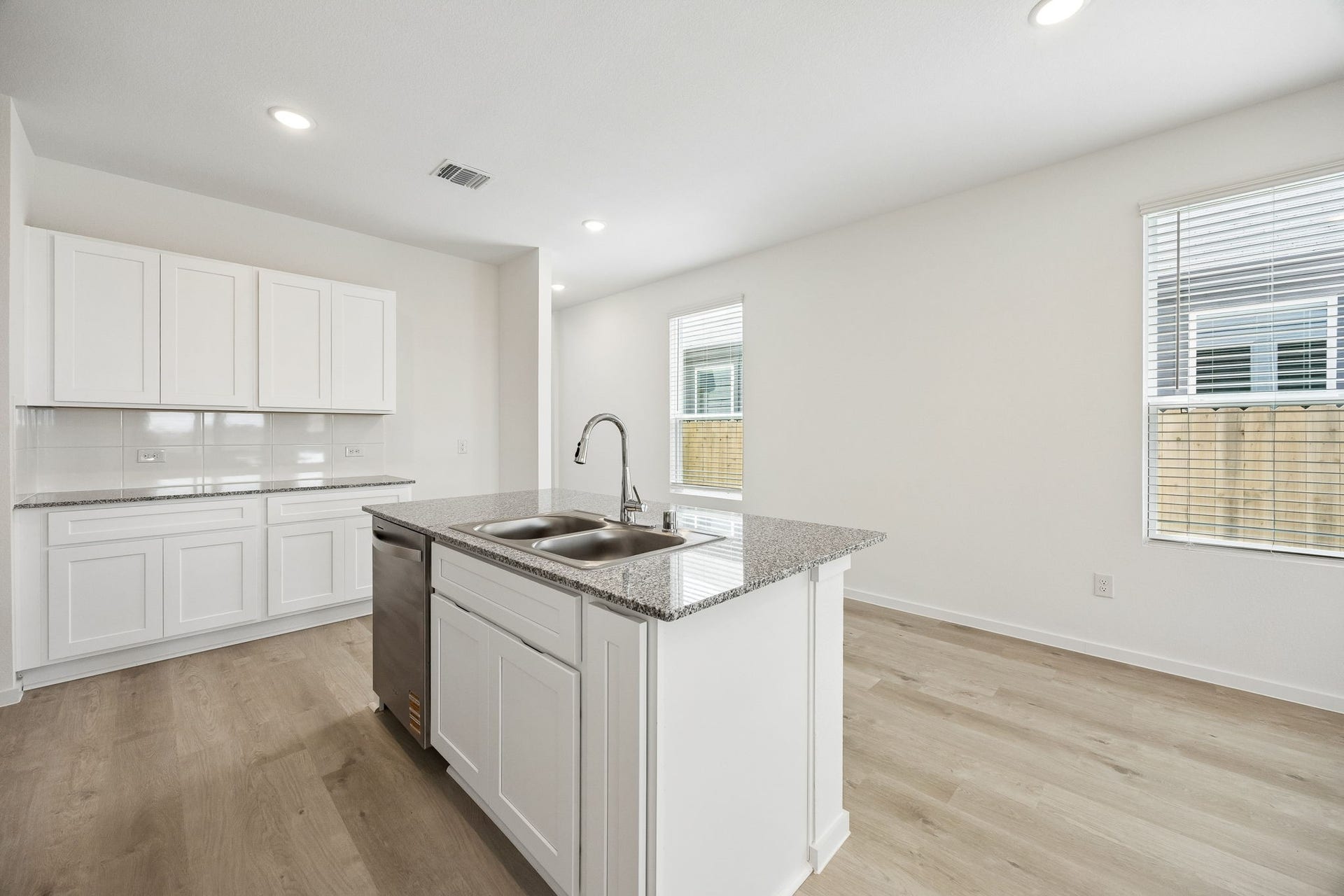 23031 Daftmill, Waller, TX 77484