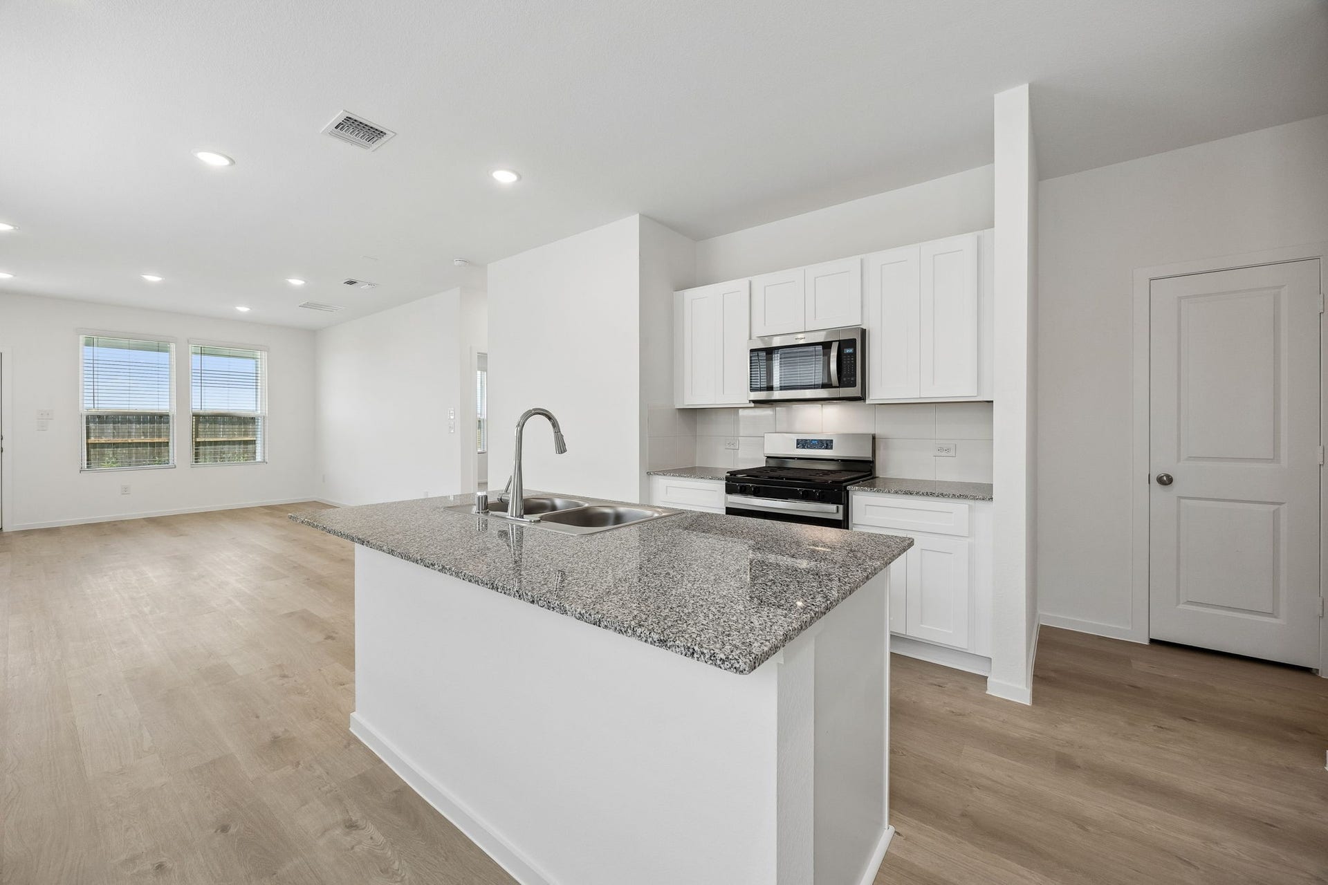 23031 Daftmill, Waller, TX 77484
