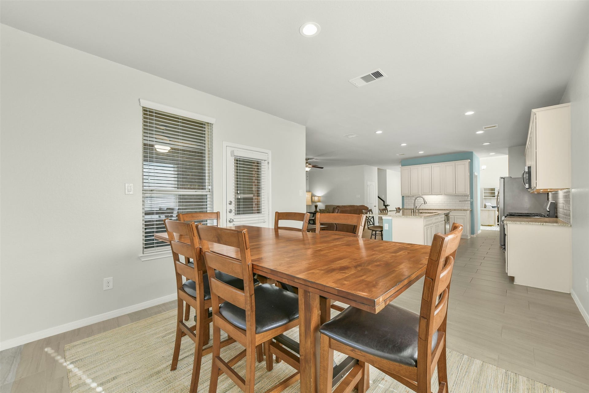 18015 Svensson Slade Lane, Houston, TX 77044 18015 Svensson Slade Lane, Houston, TX 77044