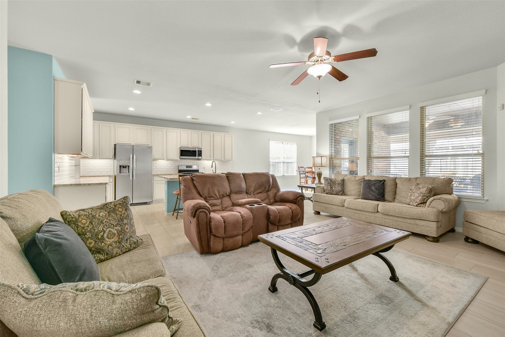18015 Svensson Slade Lane, Houston, TX 77044 Modern Aesthetic: with a clean, contemporary design that highlights the architectural beauty and maximizes usable square footage.
