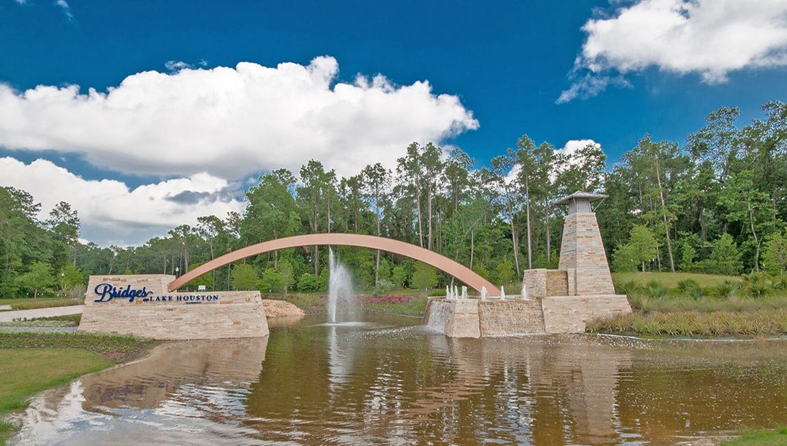 18015 Svensson Slade Lane, Houston, TX 77044 Beautiful lake front community near 1960 and beltway 8