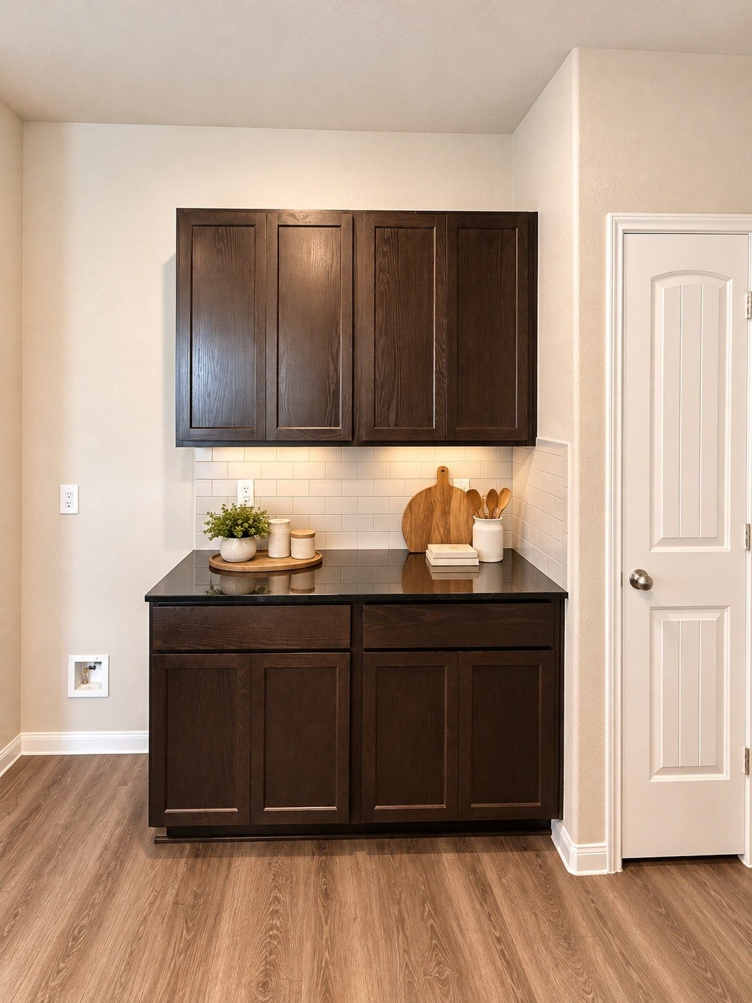 2040 Ezell Drive, Iowa Colony, TX 77583 2040 Ezell Drive, Iowa Colony, TX 77583