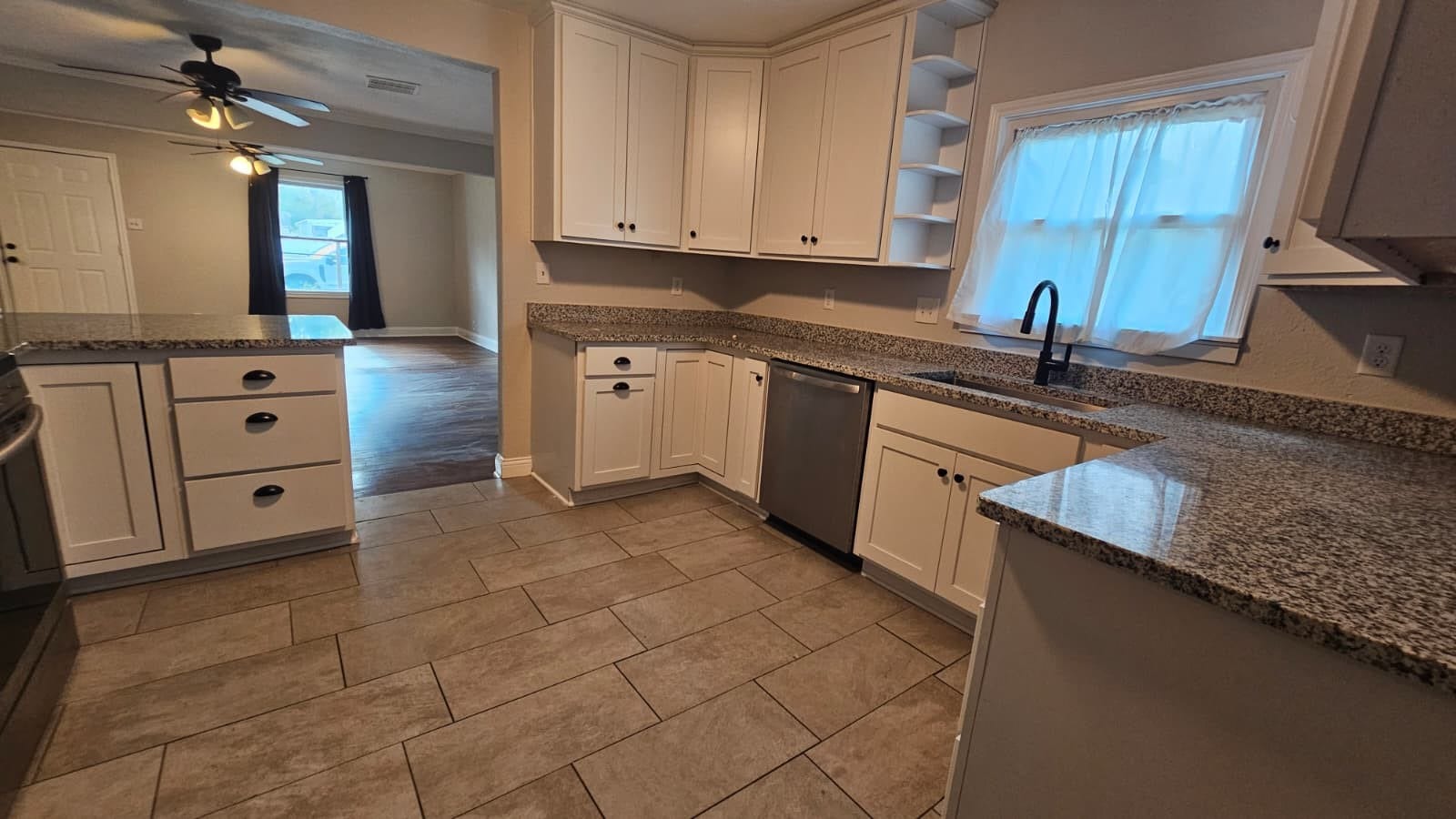 4405 Alice Street, Houston, TX 77021 4405 Alice Street, Houston, TX 77021